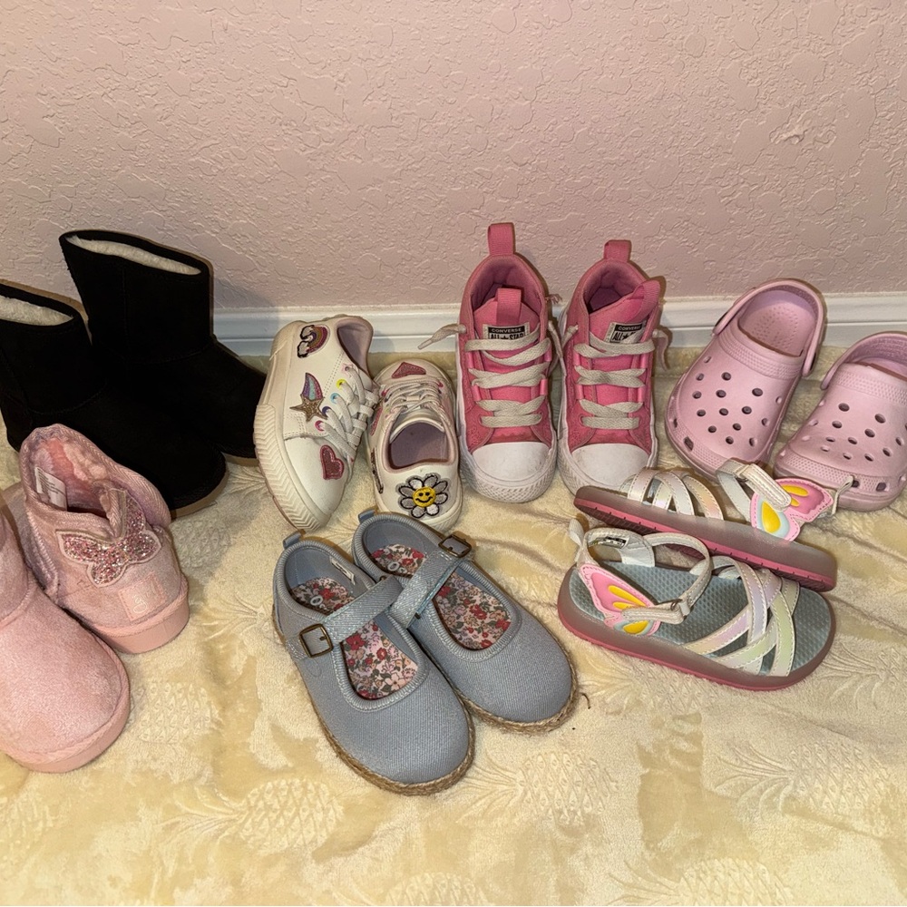 TODDLER GIRLS SIZE 8 SHOE LOT